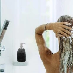 Relaxdays Seifenspender Rillen, Schwarz, Kunststein, Mit Edelstahlpumpe, 300ml 15 Relaxdays Seifenspender Rillen, Schwarz, Kunststein, Mit Edelstahlpumpe, 300ml -Tork Shop 45d88f1baa2fa8618d03e69a677f26a373ebf9ba seifenspender relaxdays rillen schwarz