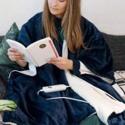 Navaris Heizdecke Poncho, Blau / Weiß, 3 Temperaturen, Abschaltautomatik, 180 X 130cm -Tork Shop e4615d22c4732de3749447de9ced3a33a937258f heizdecke navaris poncho blau weiss
